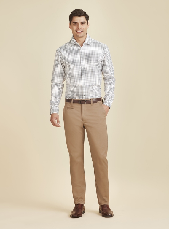 Traveller Modern Stretch Chino Pant - Men - Desert