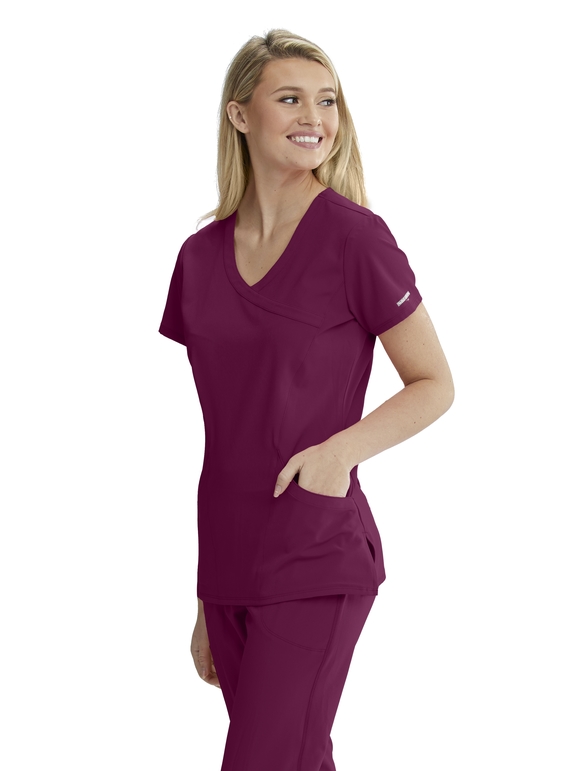 Skechers Reliance Scrub Top - Women - 65 Wine