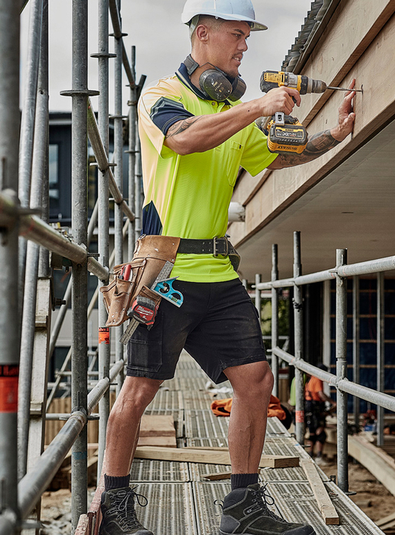 Essential Stretch Cargo Short - Men