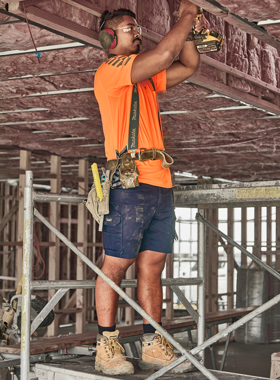 Essential Stretch Cargo Short - Men